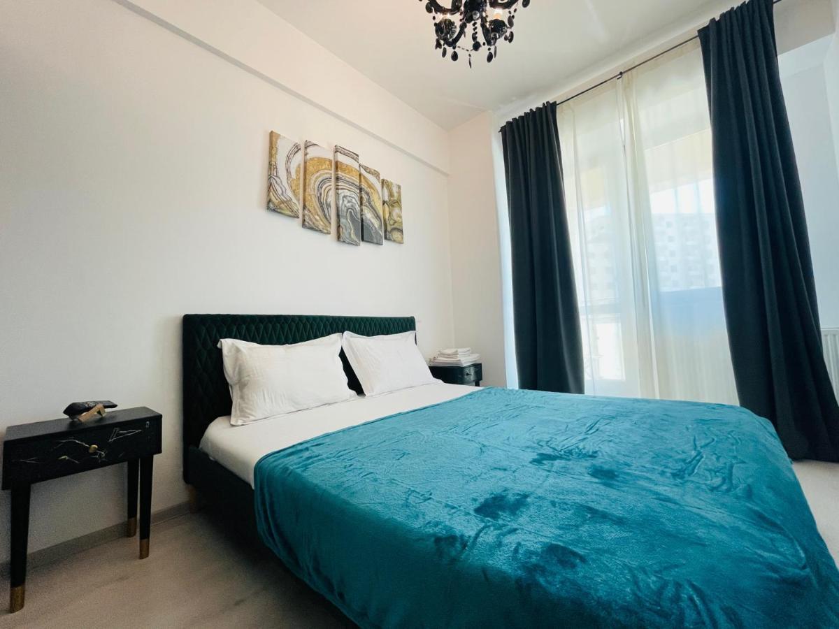 Family Apartment Near Palas Mall Iasi Exterior photo