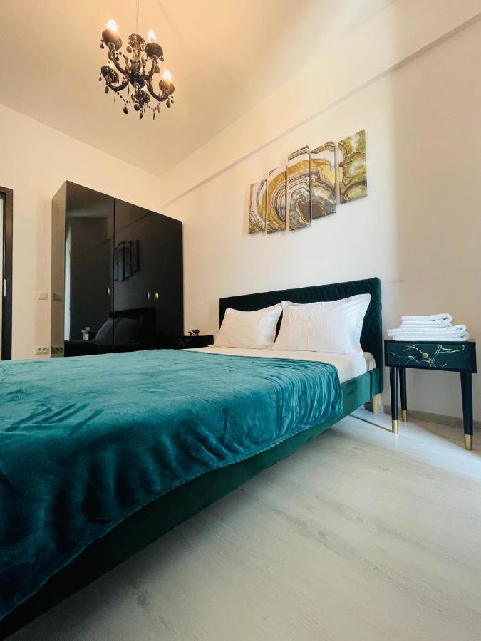 Family Apartment Near Palas Mall Iasi Exterior photo